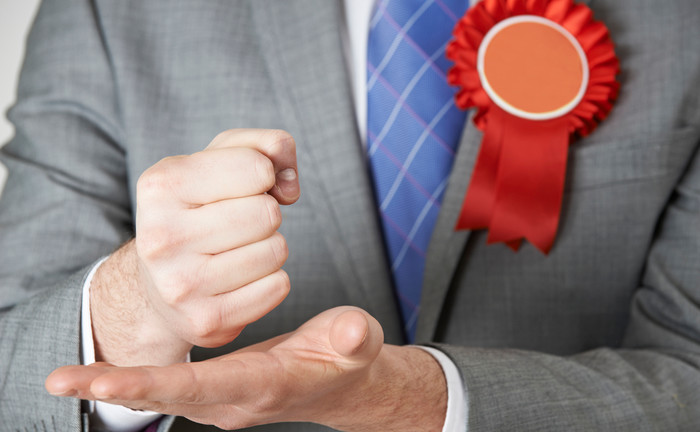Leaderless Labour Split Over Welfare