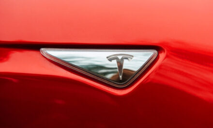 Tesla posts record deliveries